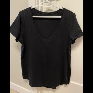 Lululemon love tee vneck size 10 black